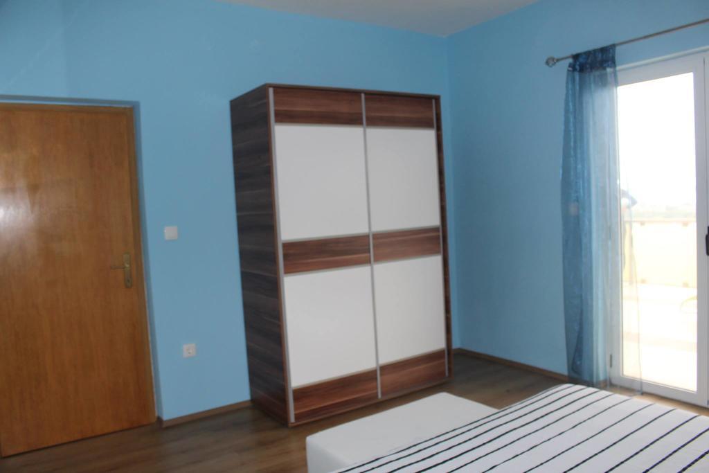 Apartment And Pool Nika บาร์บินเย ภายนอก รูปภาพ