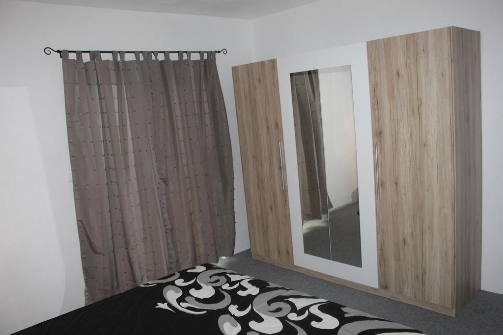 Apartment And Pool Nika บาร์บินเย ภายนอก รูปภาพ